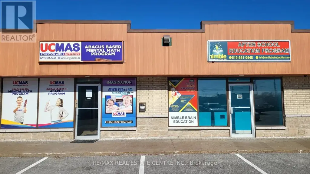 11 - 3020 Dougall Avenue, Windsor